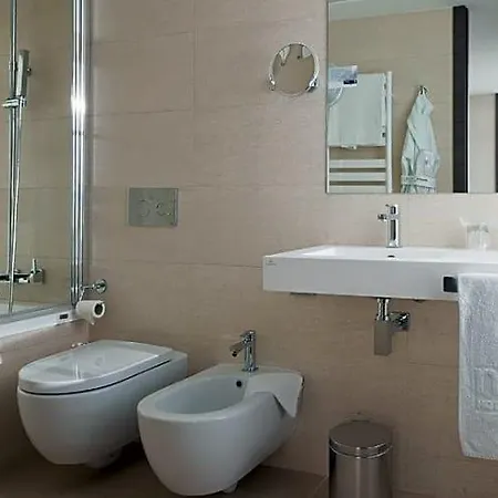 Nh Castellon Mindoro 4*